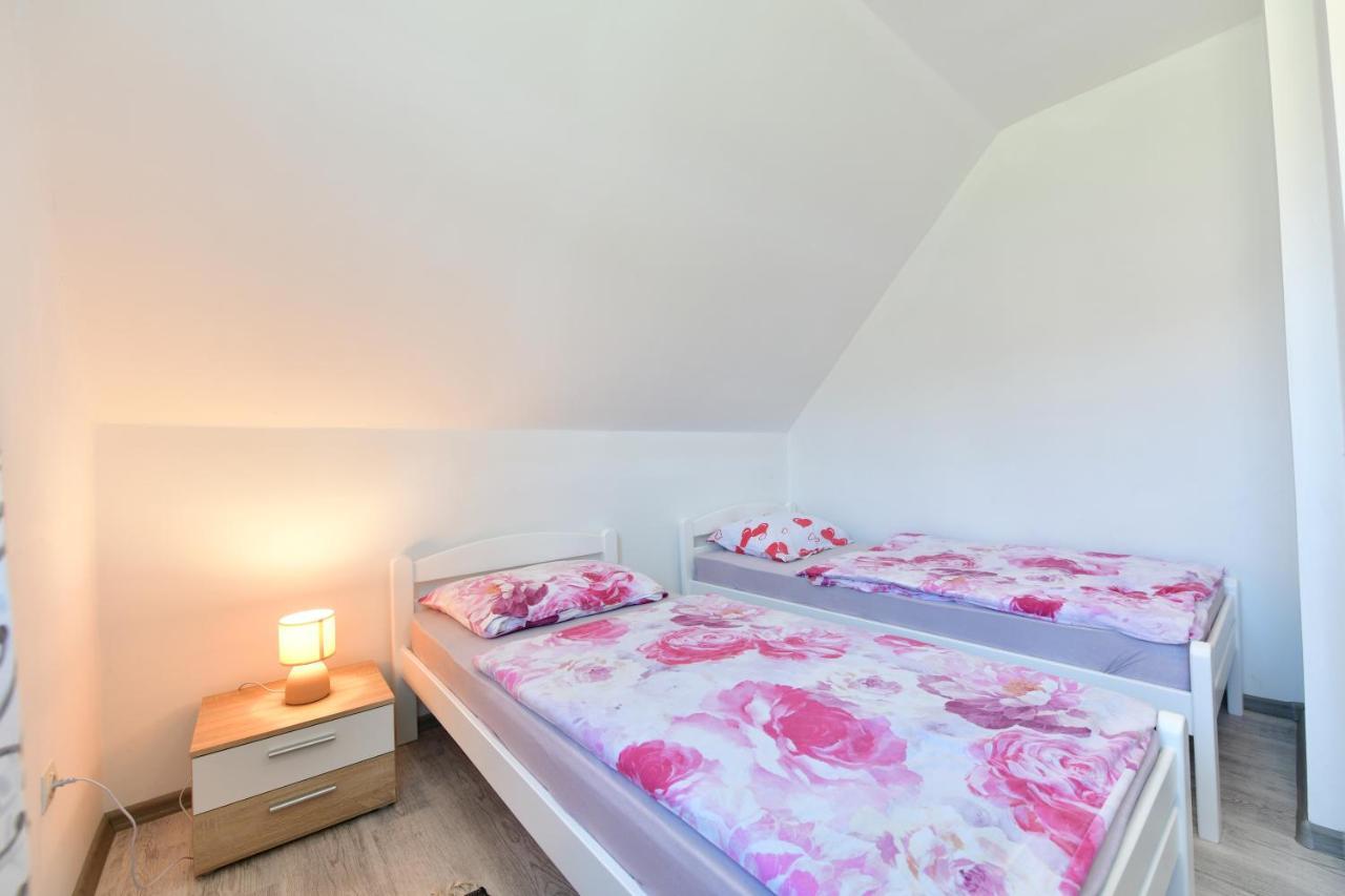 Kuca Za Odmor Roby Apartment Saborsko