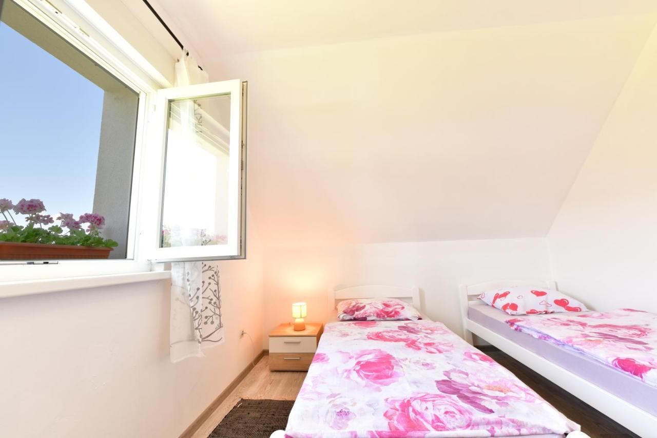Apartment Kuca Za Odmor Roby Saborsko